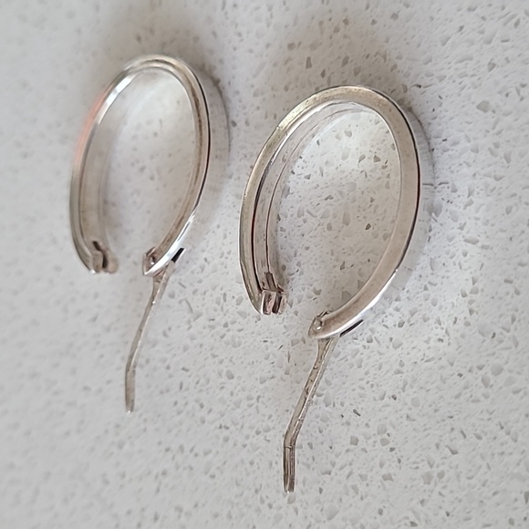 EUC Vintage Italian silver hoops - Picture 3 of 4
